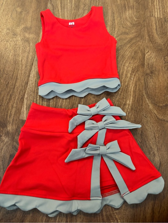 unbranded Dresses & Skirts - Women’s Red & Gray Bow Accent Skirt Set Shorts Attached